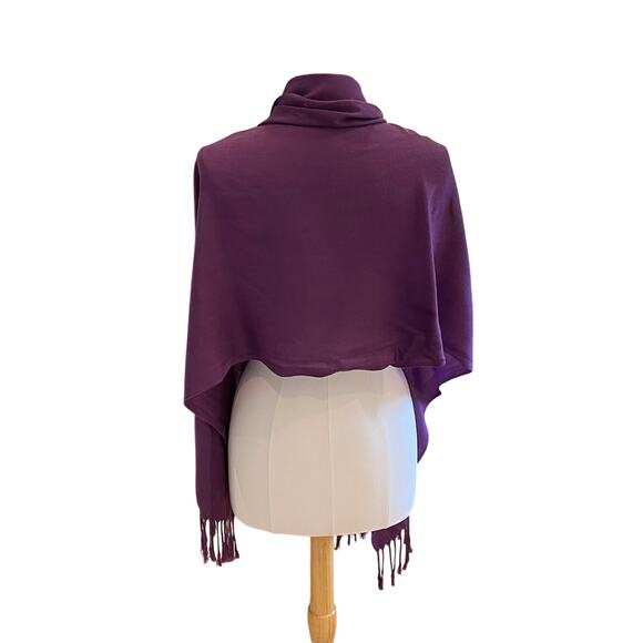 Purple Pashmina Wrap/Shawl, Fringe, 26 by 70 - Picture 3 of 6